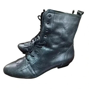 Crown Vintage Granny Grunge Witchy Core leather booties. Size 7